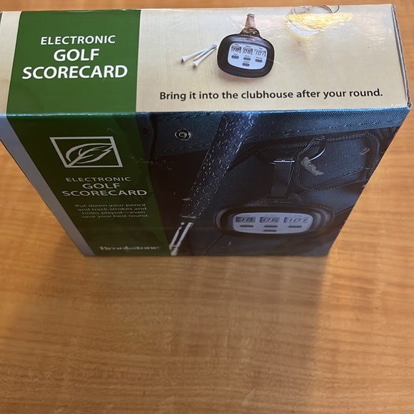 Brookstone Electronic Golf Scorecard - Picture 3 of 4